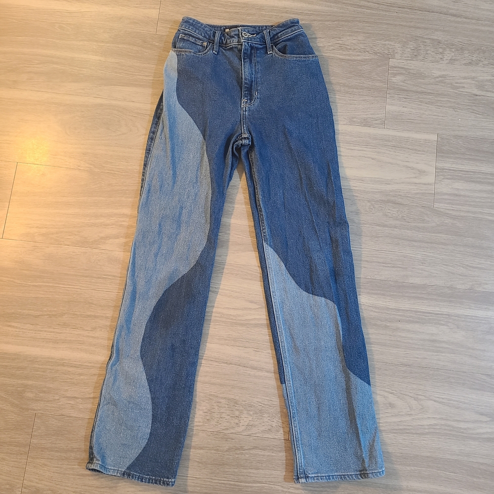Hollister Women's 00R Two Tone Wavy Ultra High Rise Dad Jeans
